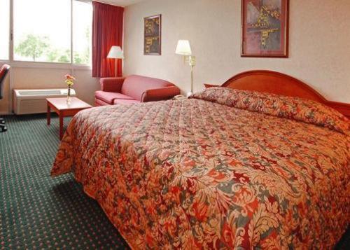 Days Inn Port Jervis Стая снимка