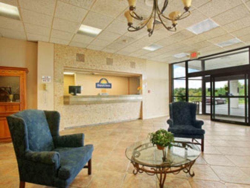 Days Inn Port Jervis Интериор снимка