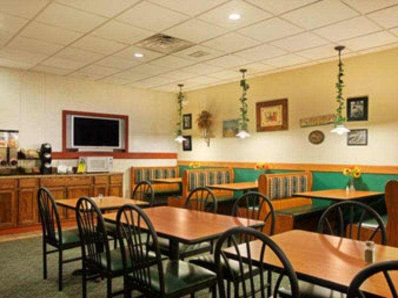 Days Inn Port Jervis Ресторант снимка